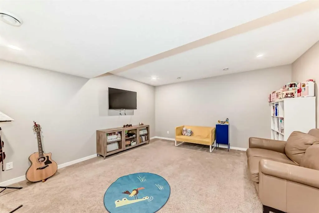 94 Legacy Woods Place SE