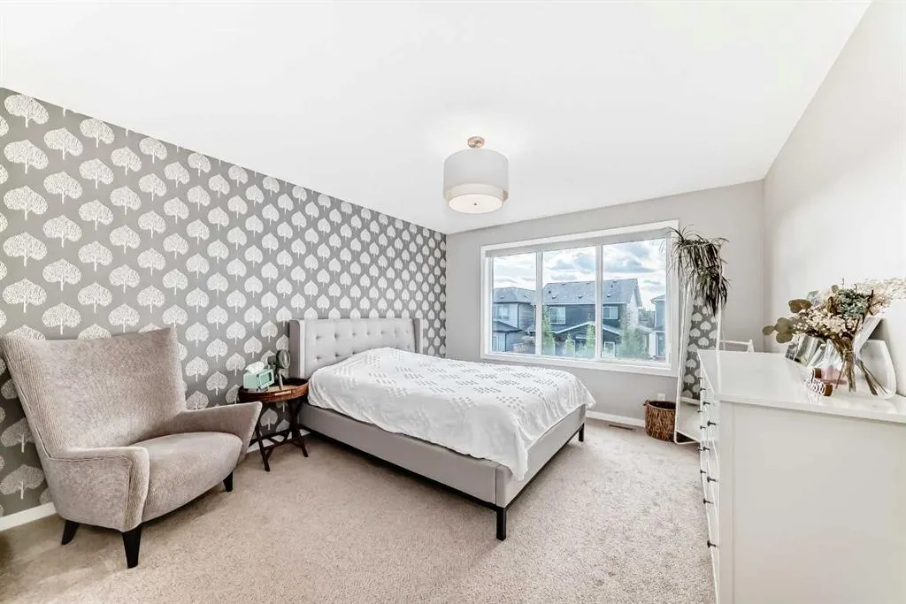 94 Legacy Woods Place SE