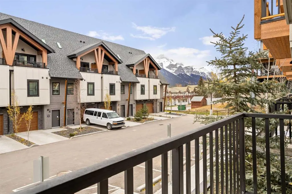 1717A Mountain Avenue, #109