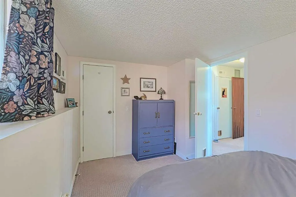 6505 36 Avenue NW, #1
