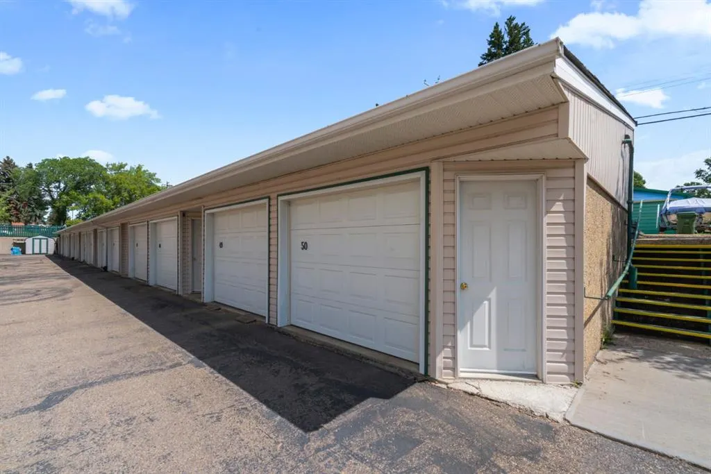 4625 50 Street, #405