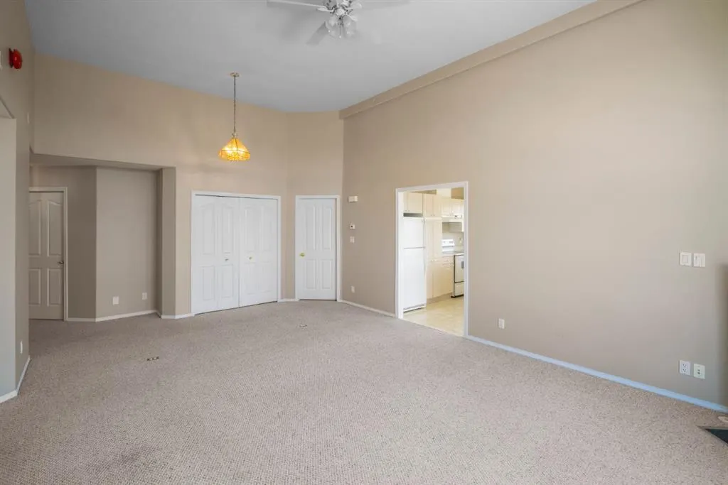 4625 50 Street, #405