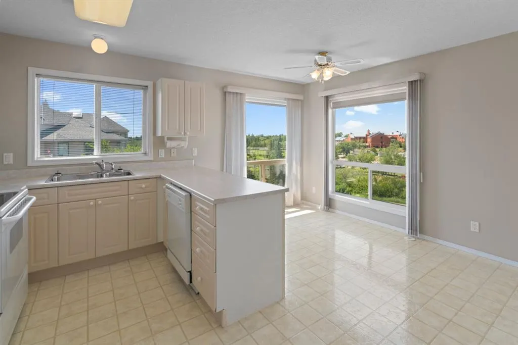 4625 50 Street, #405