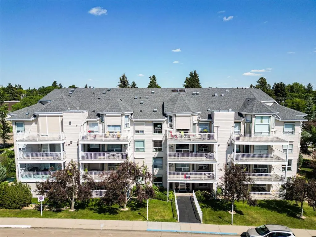 4625 50 Street, #405
