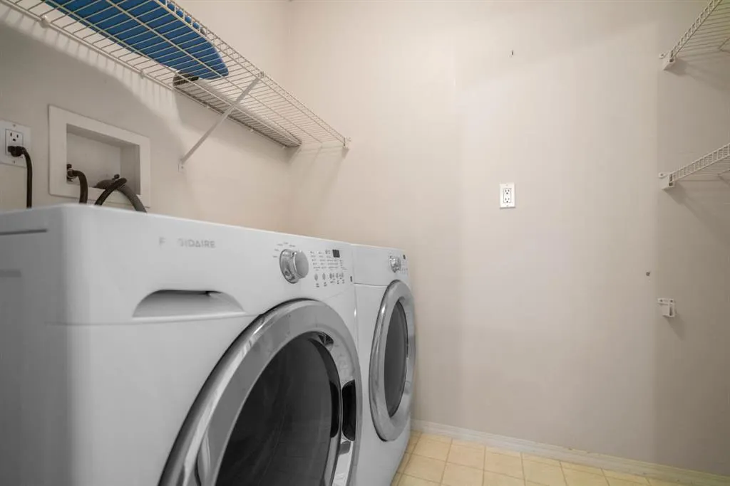4625 50 Street, #405