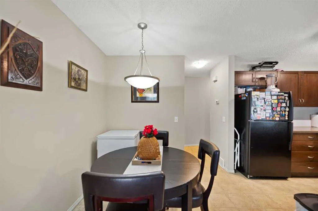 90 Panatella Villas NW