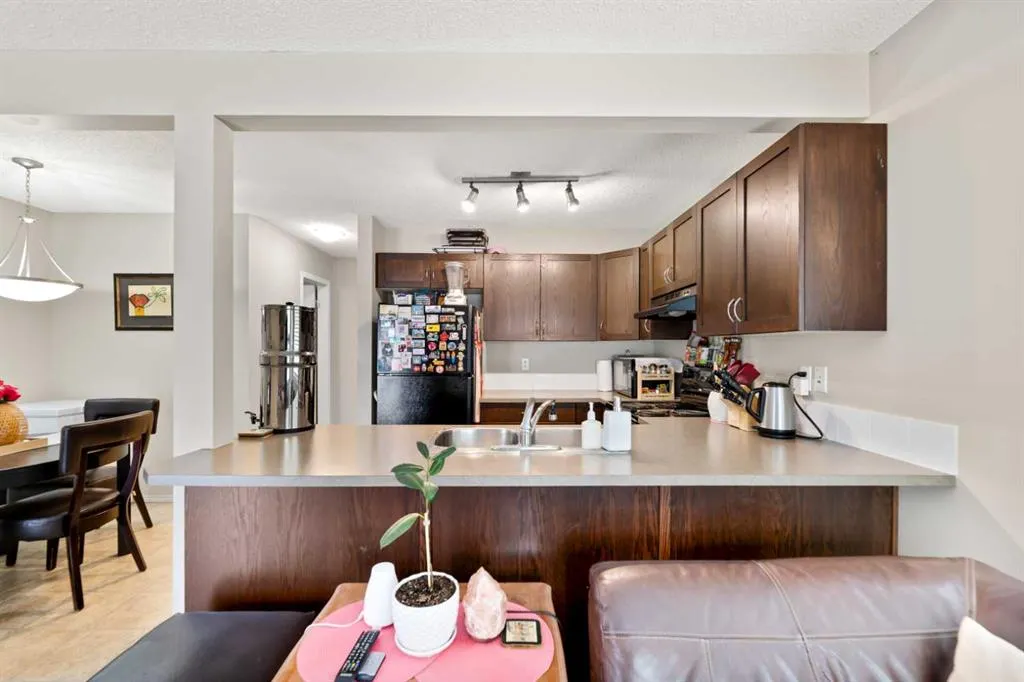90 Panatella Villas NW