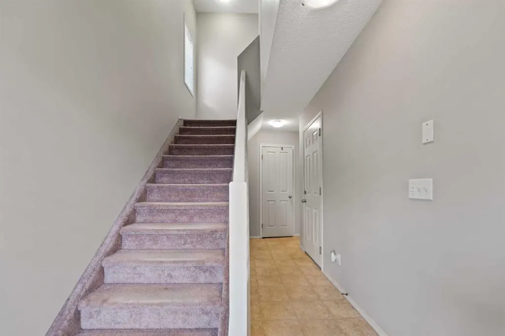 90 Panatella Villas NW