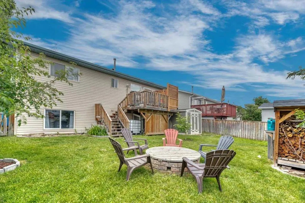 325 Strathford Boulevard