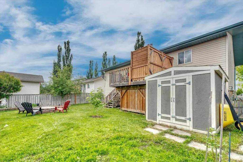 325 Strathford Boulevard