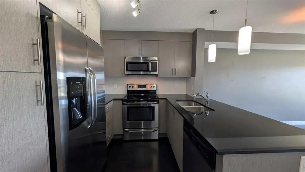 240 Skyview Ranch Road NE, #4301