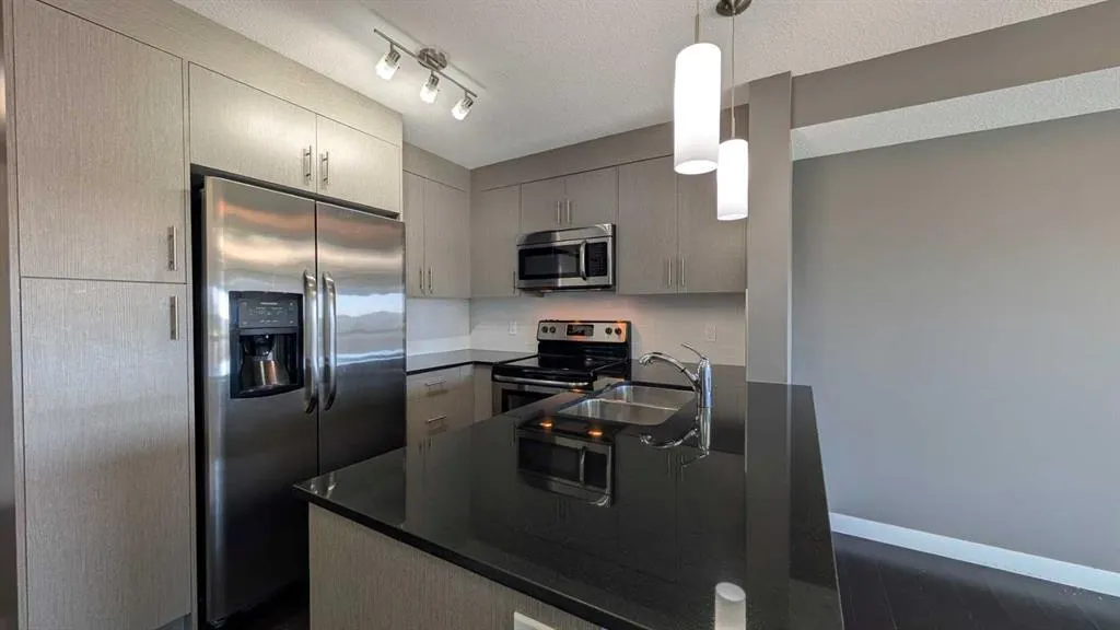 240 Skyview Ranch Road NE, #4301