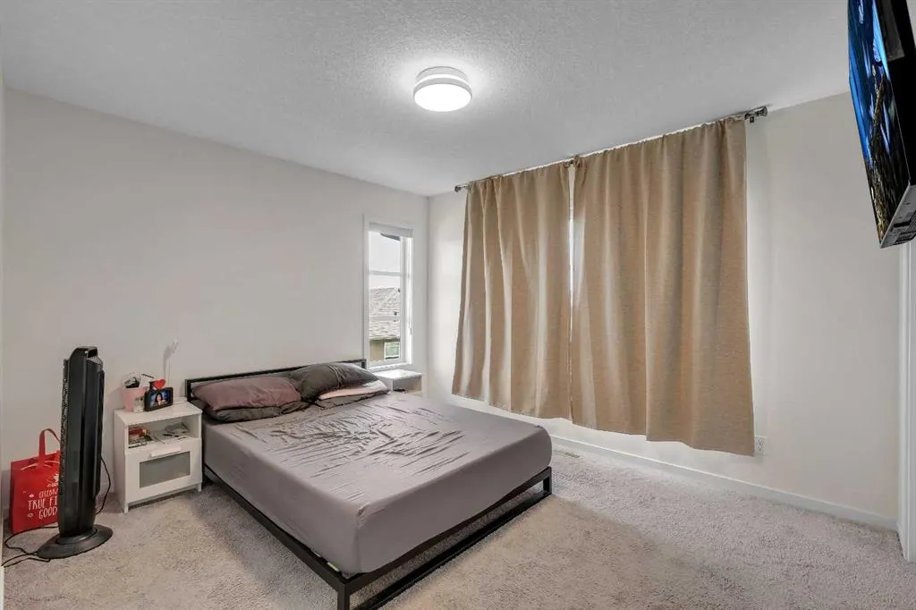 1111 Evansridge Park NW