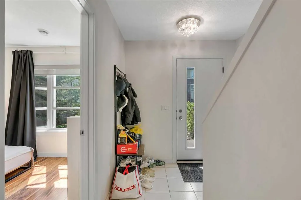 1111 Evansridge Park NW