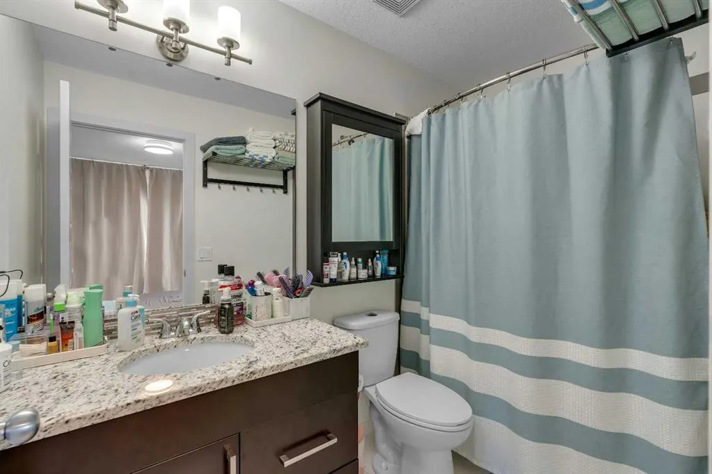 1111 Evansridge Park NW
