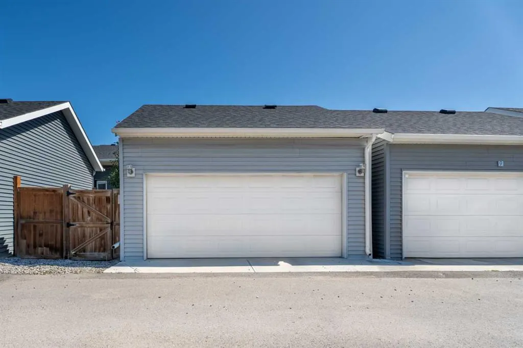 11 D'arcy Boulevard