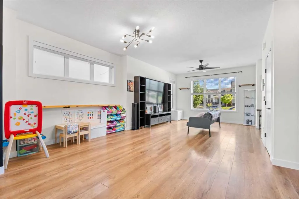 11 D'arcy Boulevard