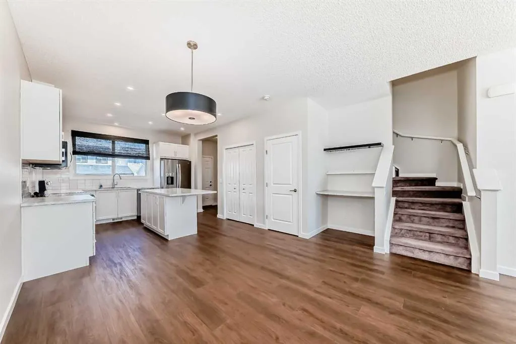 80 Magnolia Way SE