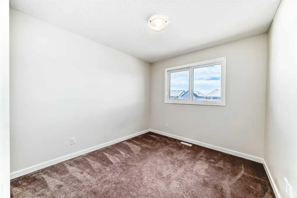 80 Magnolia Way SE