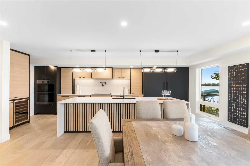 476 WEST CHESTERMERE Drive