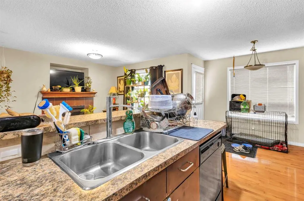 46 covepark Rise NE