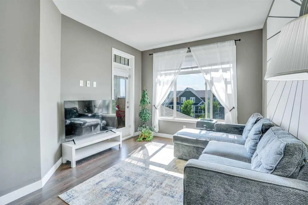 10 Auburn Bay Link SE, #307