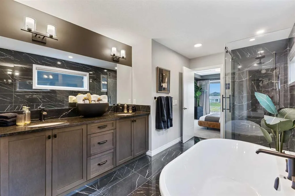 412 Legacy Circle SE