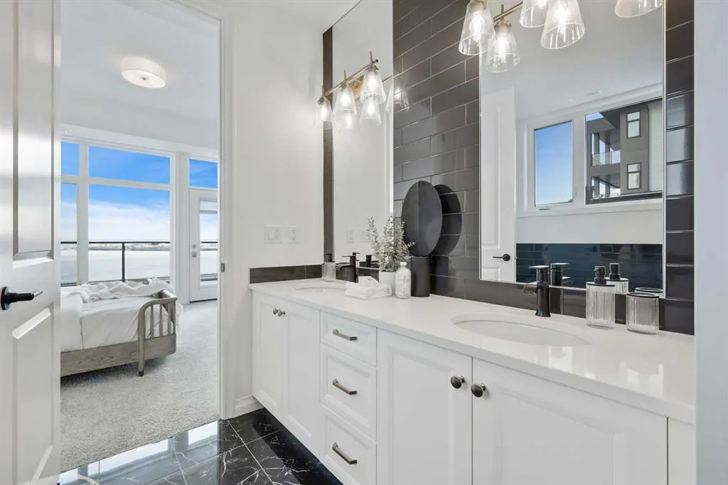 180 Marina Cove SE, #101
