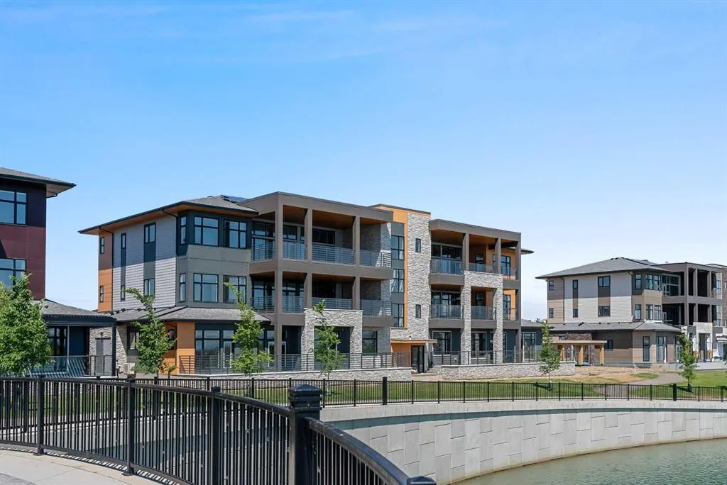 180 Marina Cove SE, #101