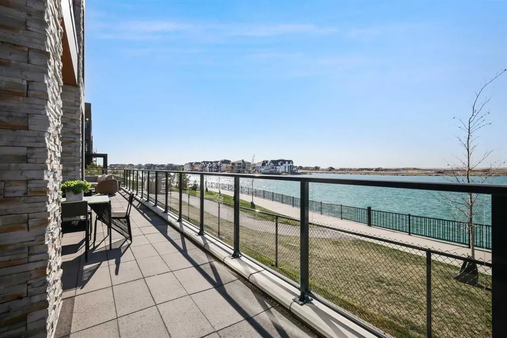 180 Marina Cove SE, #101