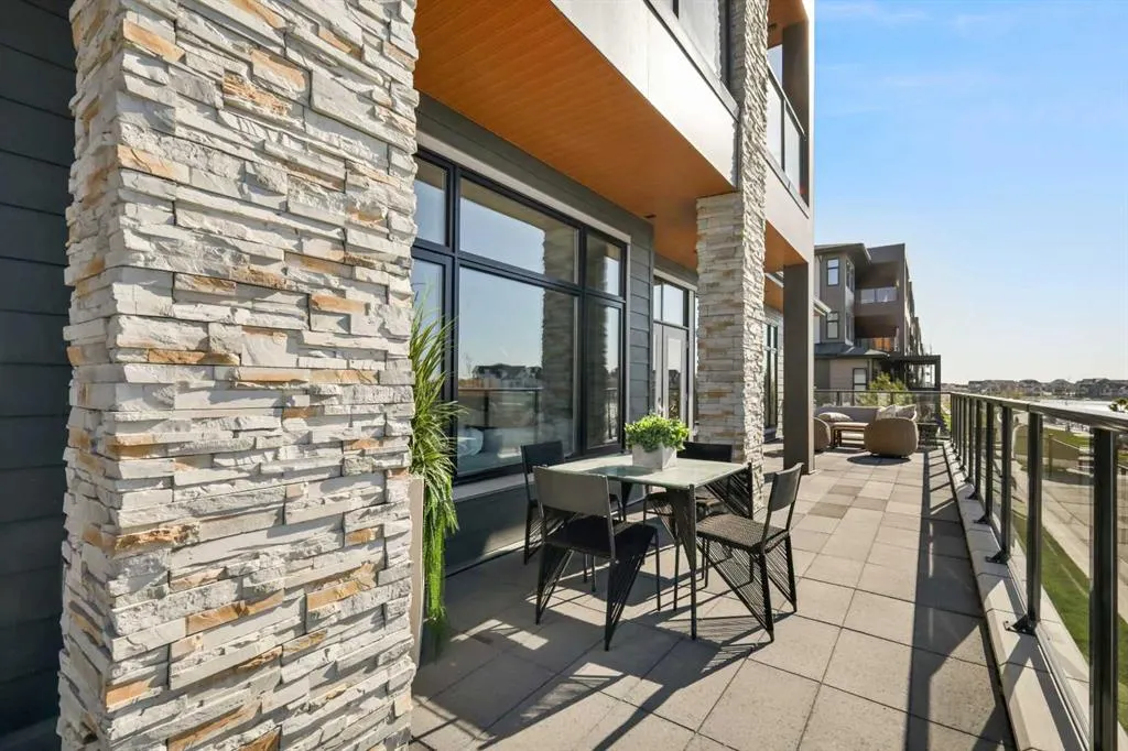 180 Marina Cove SE, #101