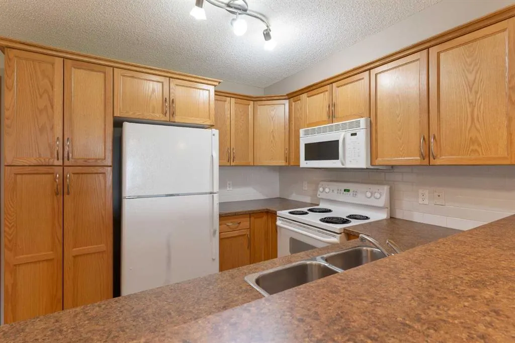 390 Marina Drive, #116