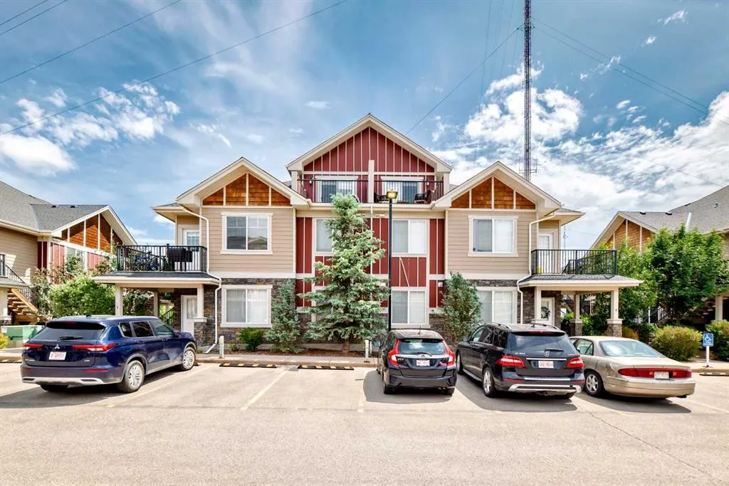 59 West Coach Manor SW, #5