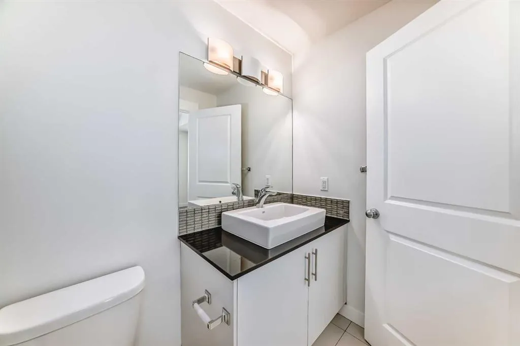 59 West Coach Manor SW, #5