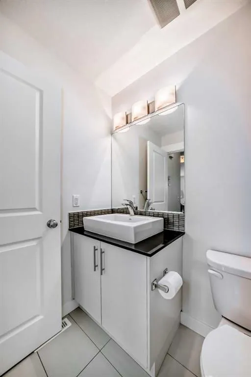 59 West Coach Manor SW, #5