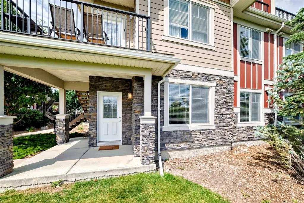 59 West Coach Manor SW, #5