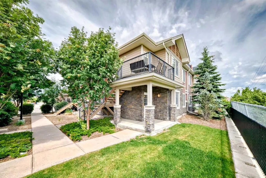 59 West Coach Manor SW, #5
