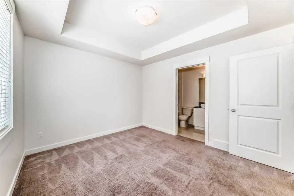 59 West Coach Manor SW, #5