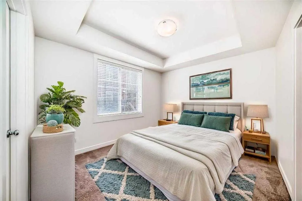 59 West Coach Manor SW, #5