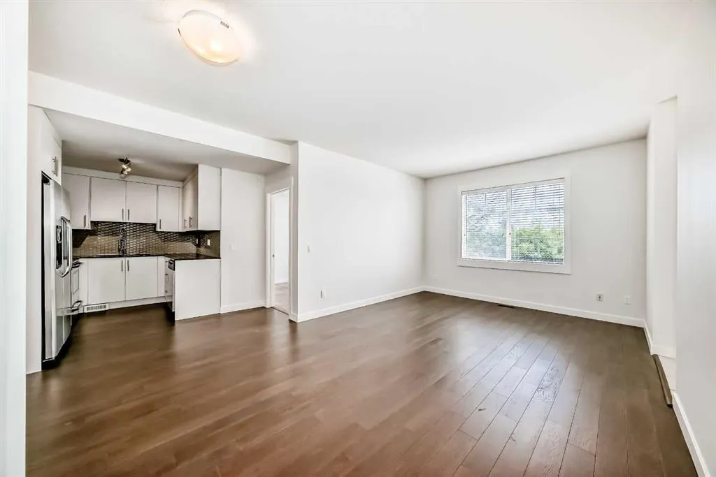 59 West Coach Manor SW, #5