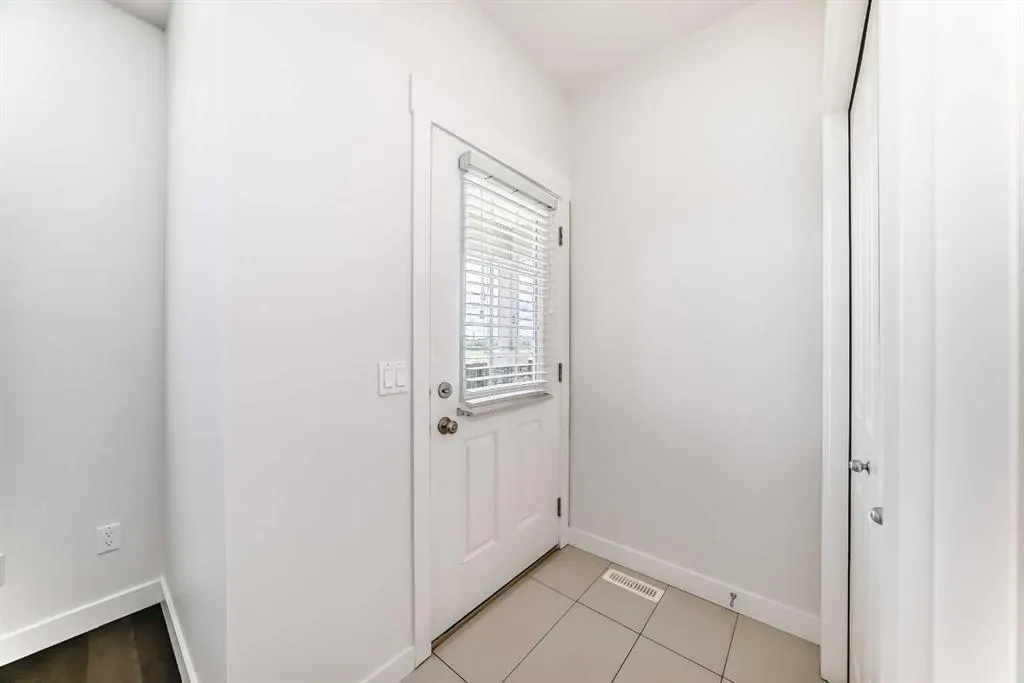 59 West Coach Manor SW, #5