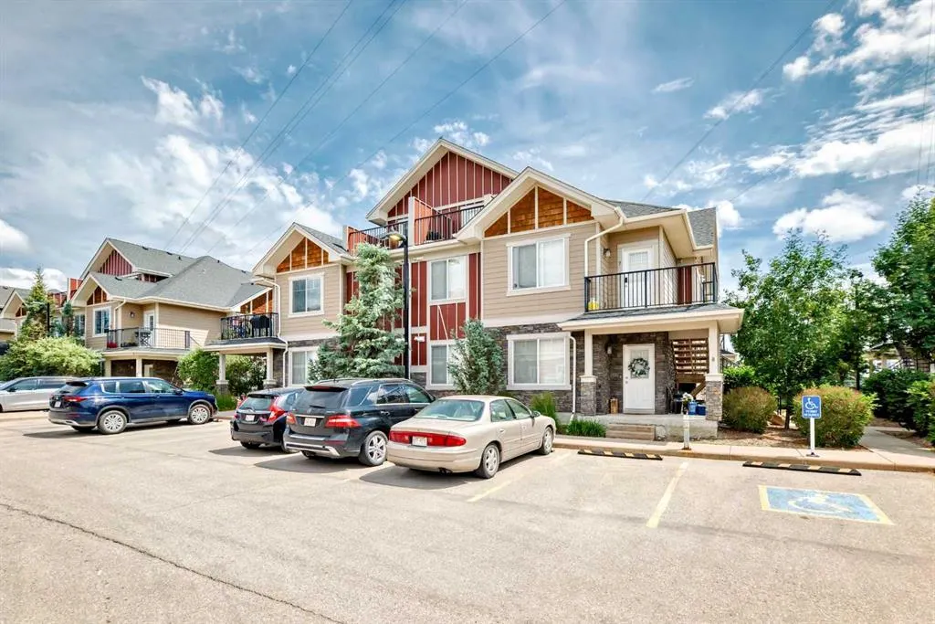 59 West Coach Manor SW, #5