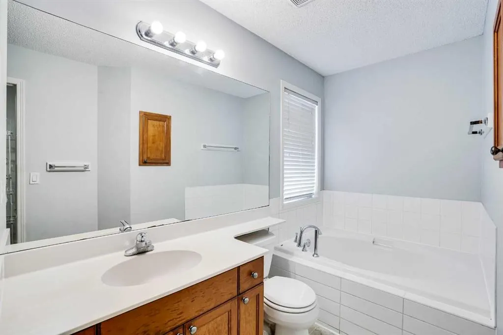198 New Brighton Circle SE