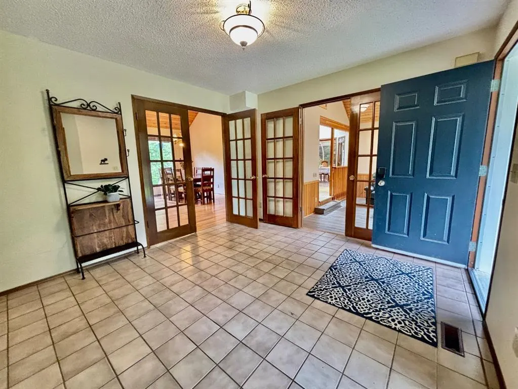 125 Elk Valley Crescent