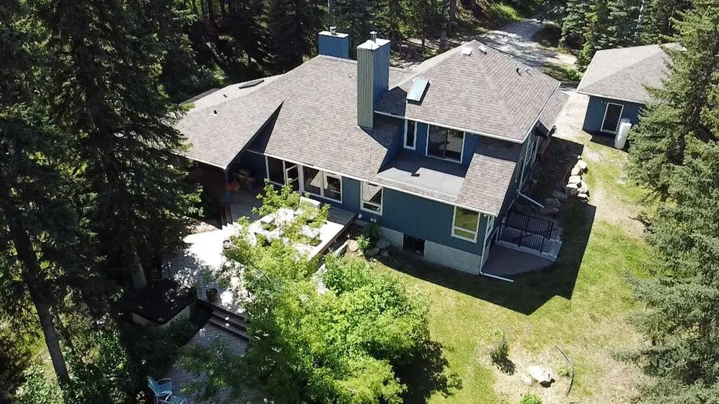 125 Elk Valley Crescent
