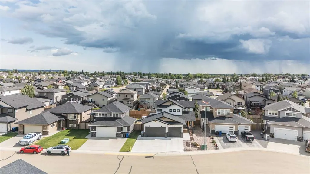 37 Arrowwood Close