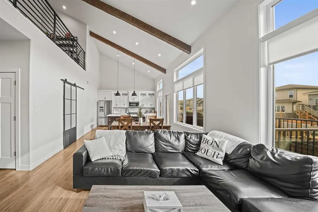 37 Arrowwood Close