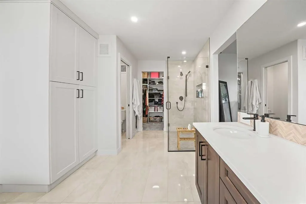 37 Arrowwood Close