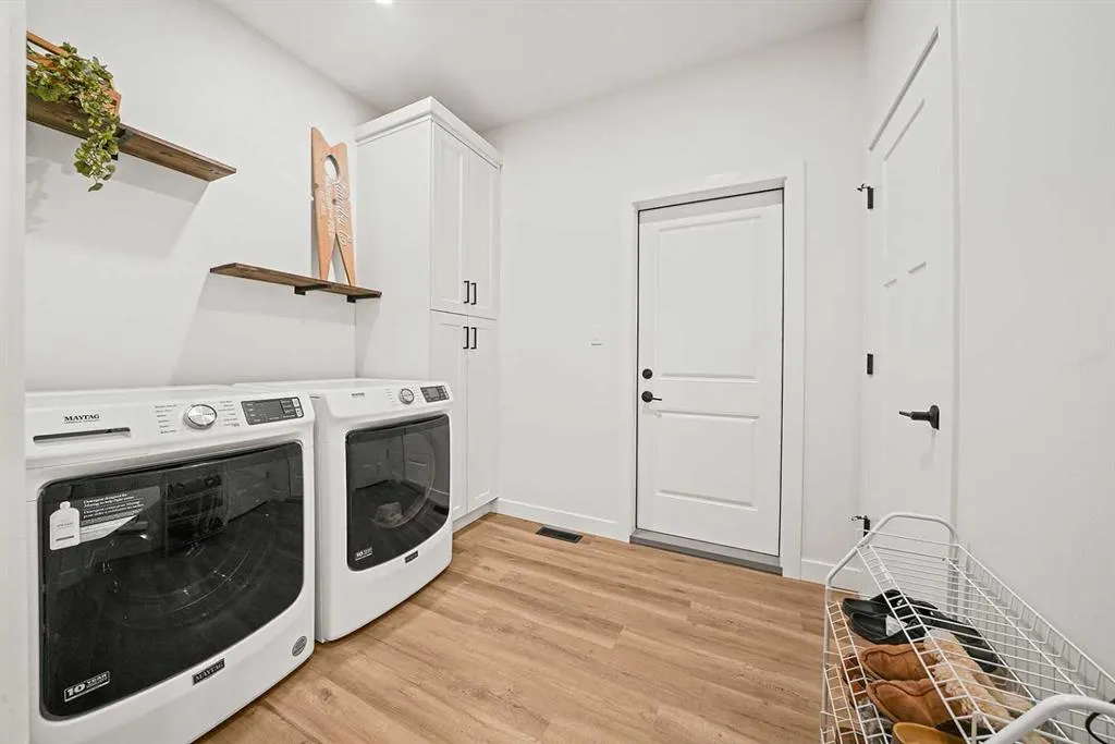 37 Arrowwood Close