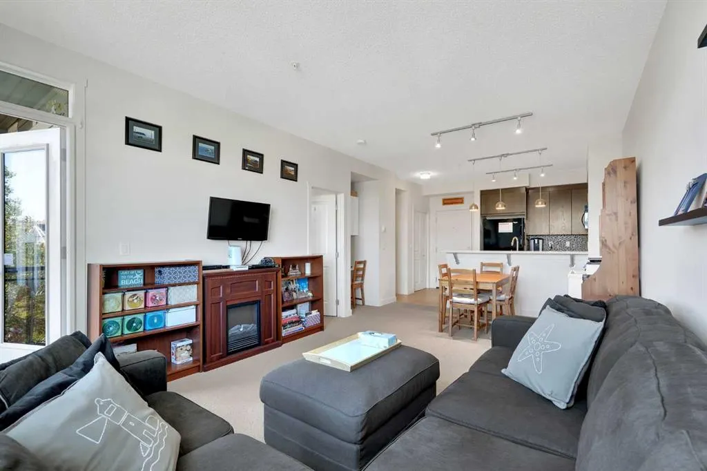 25 Auburn Meadows Avenue SE, #319